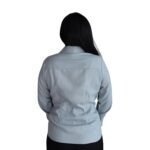 Camisa feminina social tradicional manga longa oxfordine cinza claro - Imagem 3