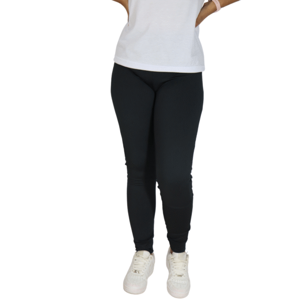 Calça feminina legging sem costura lateral tecido suplex preto