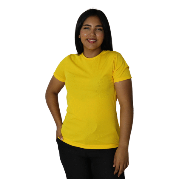 Camiseta feminina fit manga curta gola mesmo tecido cacharrel amarelo