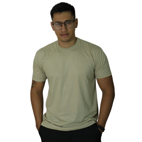 Camiseta masculina gola redonda malha pv caqui
