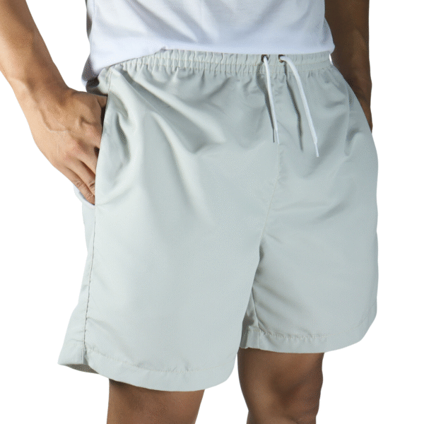 Shorts masculino com bolso lateral tactel branco gelo